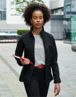 Regatta Professional Womens Octagon II 3 Layer Membrane Softshell -Portwest || SOL'S || RUSSELL Shop 41f49de367bb86d7e198d561092442c8dfaf556b7d6c569661a97daca05bc5c0